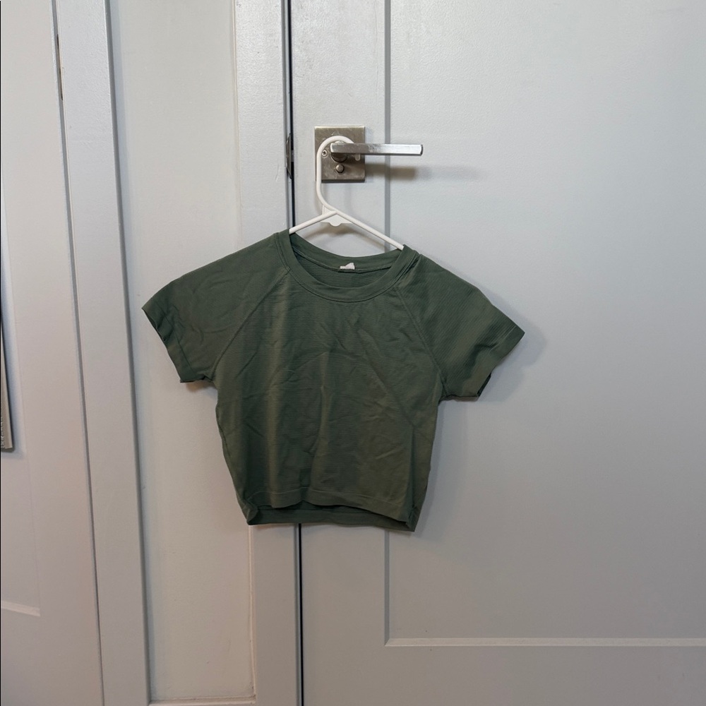 Kids Short Sleeve Crop T-Shirt in Olive Green